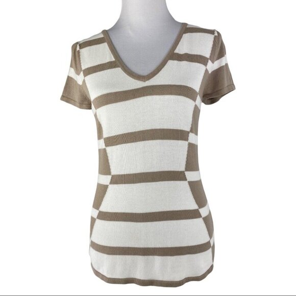 Cyrus Women's Off-White and Tan Striped V-Neck Short Sleeve Knit Sweater S/C34 - Picture 9 of 9